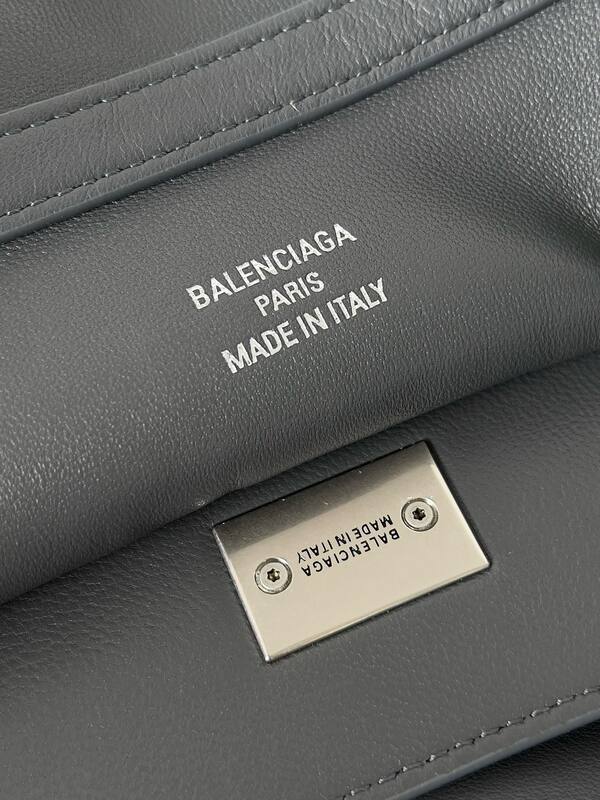 Balenciaga Grey 30x22x12cm shoulder bag — Premium Replica