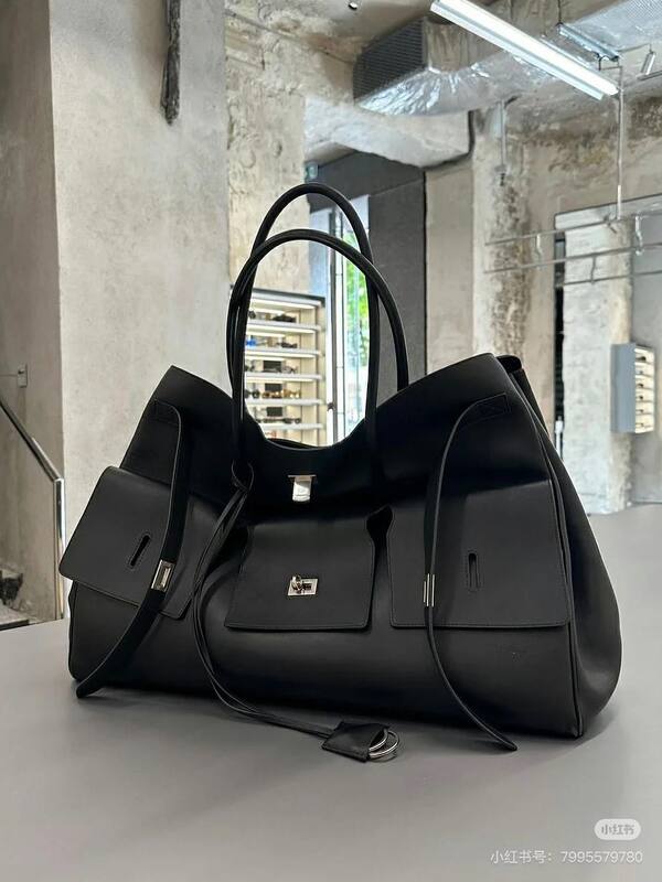 Balenciaga Black 40x30x16cm shoulder bag — 1:1 Replica