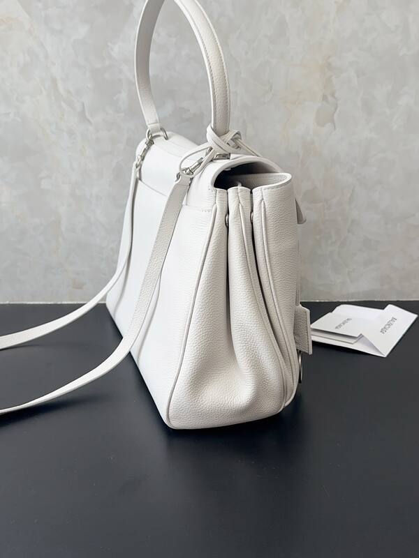 Balenciaga White 30x22x12cm shoulder bag — 1:1 Replica