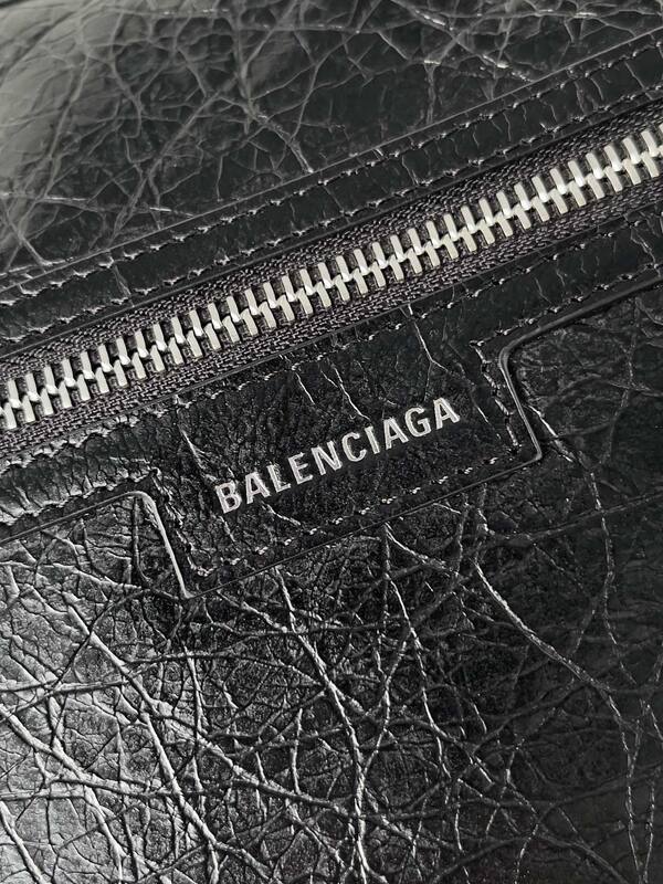 Balenciaga Black shoulder bag — 1:1 Replica
