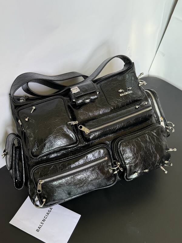 Balenciaga Black shoulder bag — 1:1 Replica