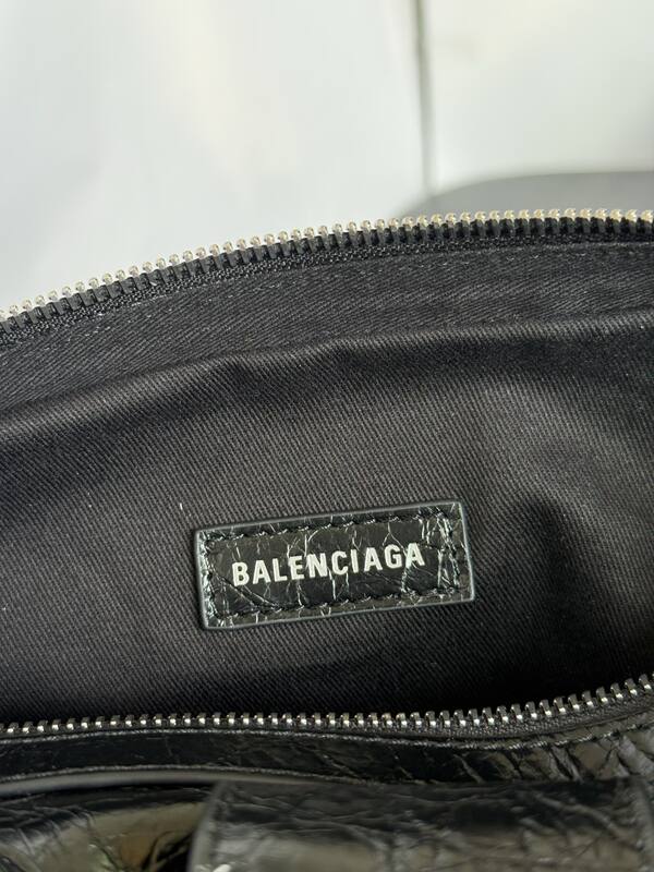 Balenciaga Black shoulder bag — 1:1 Replica