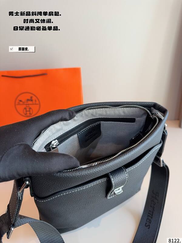 Hermes Black leather crossbody — Top Quality Replica