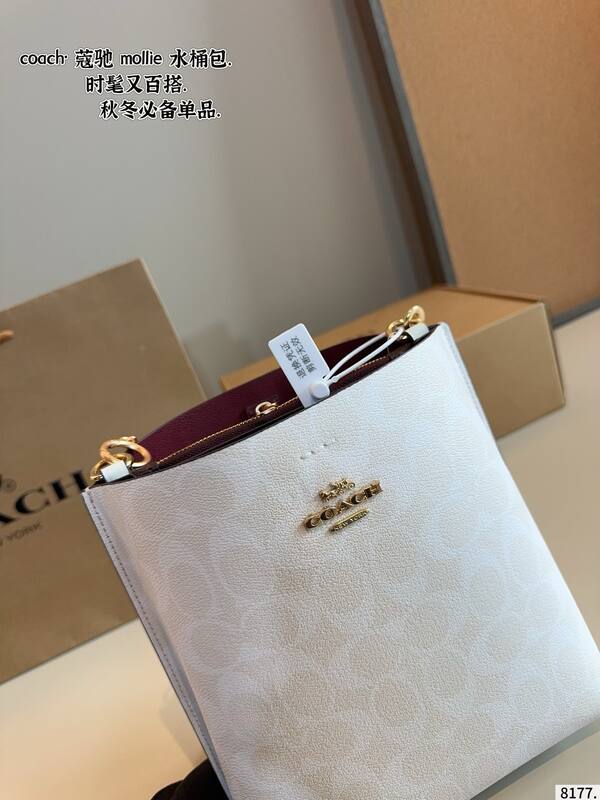 Coach White shoulder bag — AAA Quality Replica