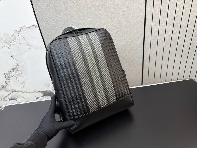 Bottega Veneta Black shoulder bag — Premium Replica
