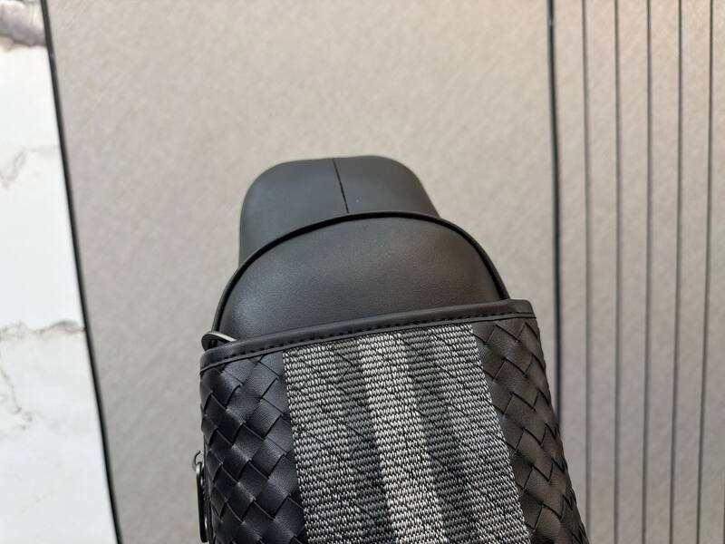 Bottega Veneta Black shoulder bag — AAA Quality Replica