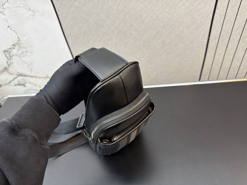 Bottega Veneta Black shoulder bag — AAA Quality Replica