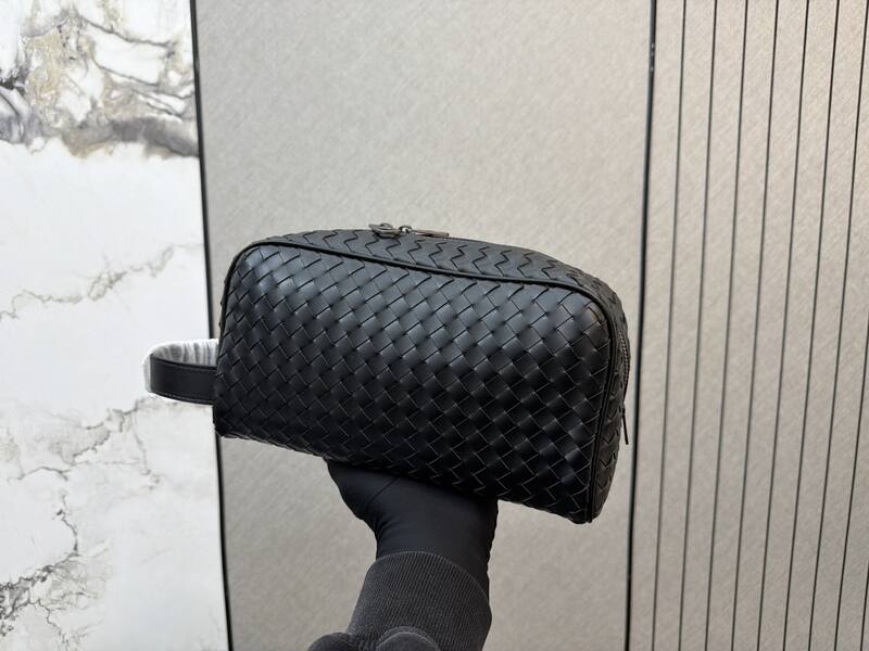 Bottega Veneta Black shoulder bag — Top Quality Replica