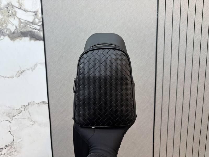 Bottega Veneta Black shoulder bag — Top Quality Replica