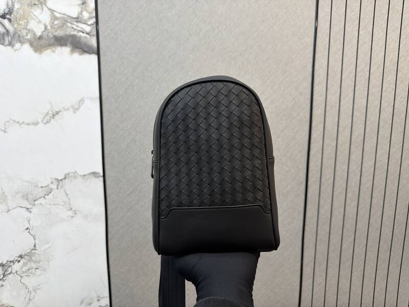 Bottega Veneta Gray 25x18x10cm shoulder bag — 1:1 Replica