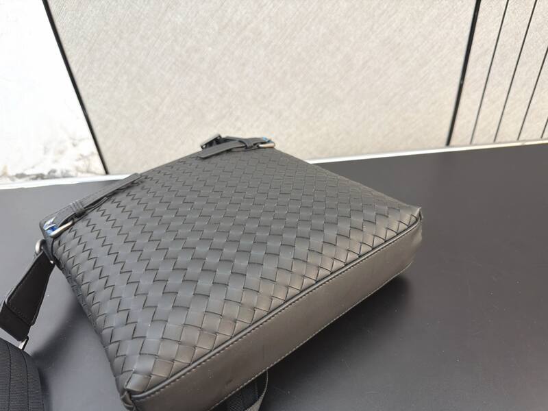 Bottega Veneta Grey shoulder bag — Top Quality Replica