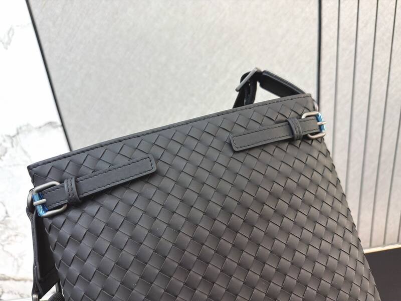Bottega Veneta Grey shoulder bag — Top Quality Replica