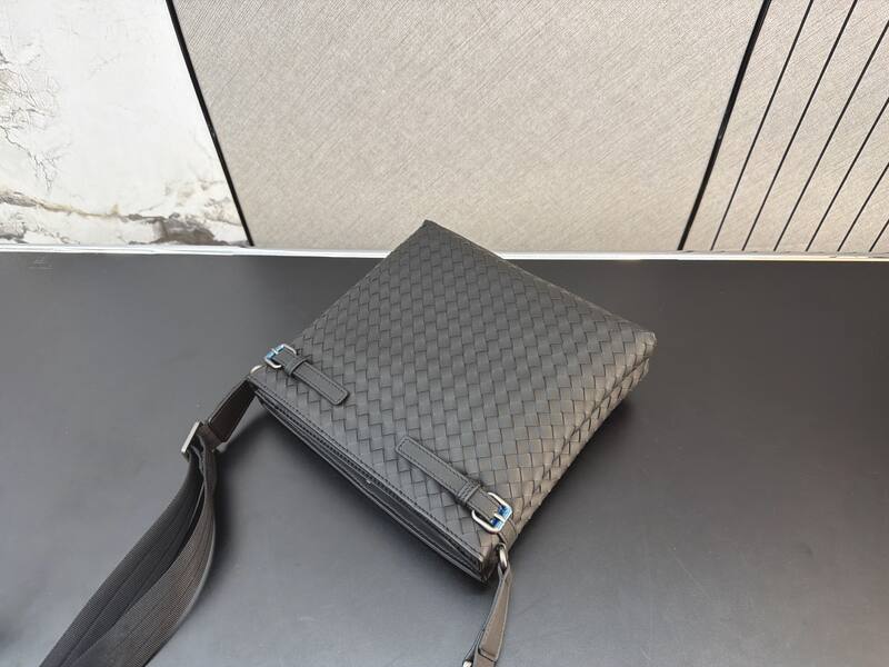 Bottega Veneta Grey shoulder bag — Top Quality Replica