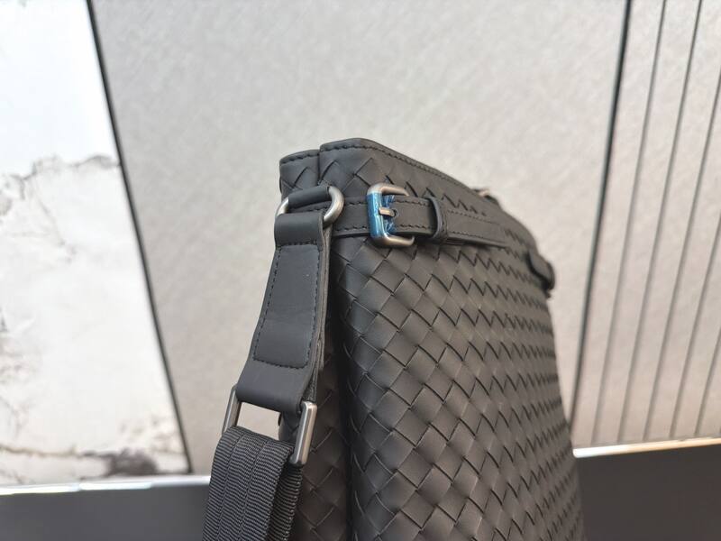 Bottega Veneta Grey shoulder bag — Top Quality Replica