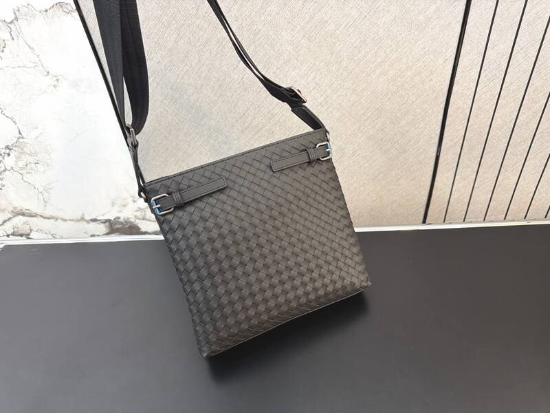 Bottega Veneta Grey shoulder bag — Top Quality Replica