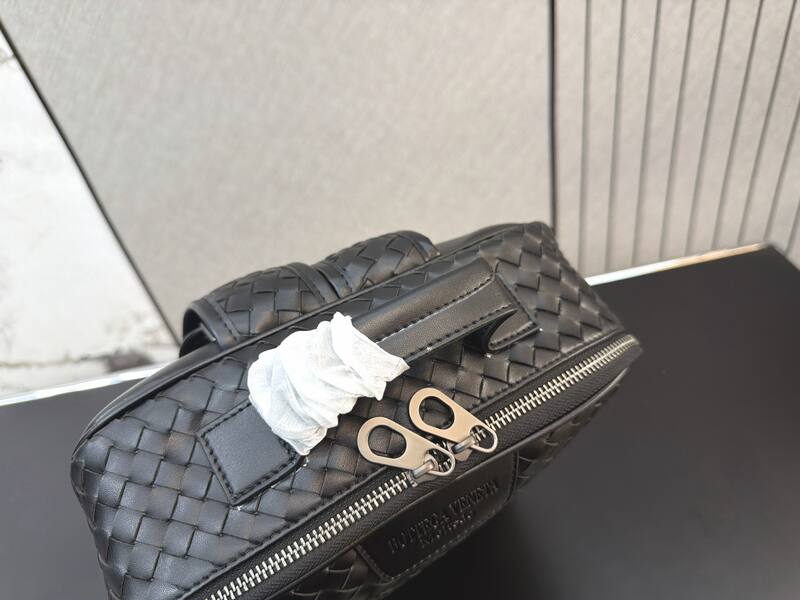 Bottega Veneta Black shoulder bag — 1:1 Replica