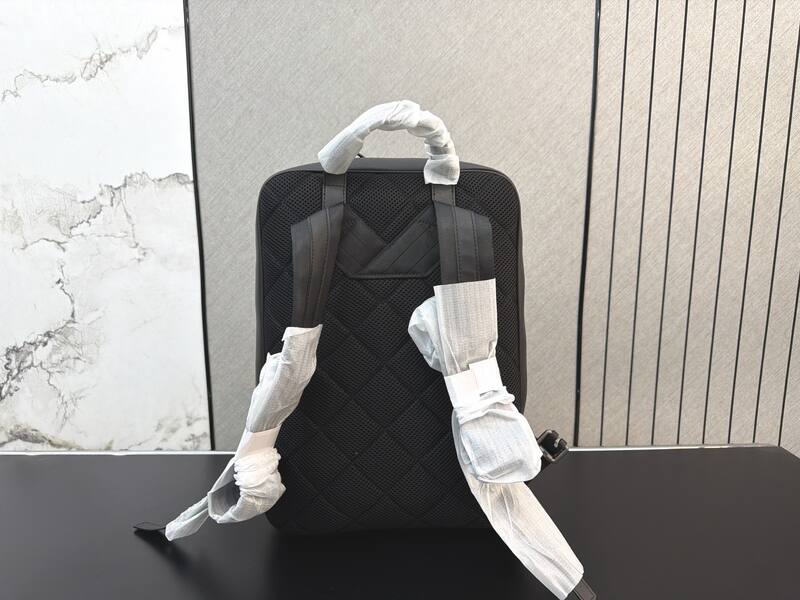 Bottega Veneta Black shoulder bag — Premium Replica