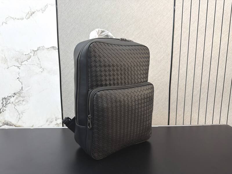 Bottega Veneta Black shoulder bag — Premium Replica