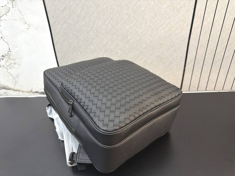 Bottega Veneta Black shoulder bag — Premium Replica