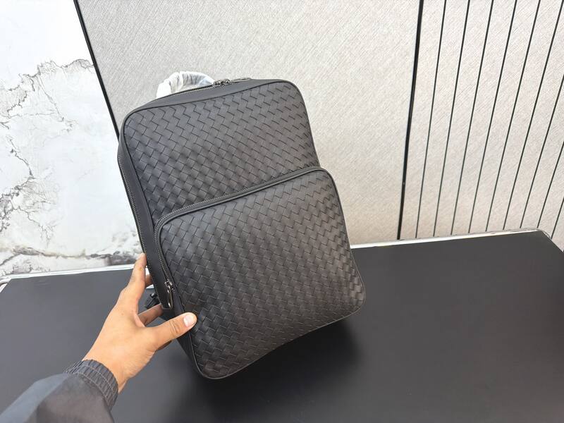 Bottega Veneta Black shoulder bag — Premium Replica