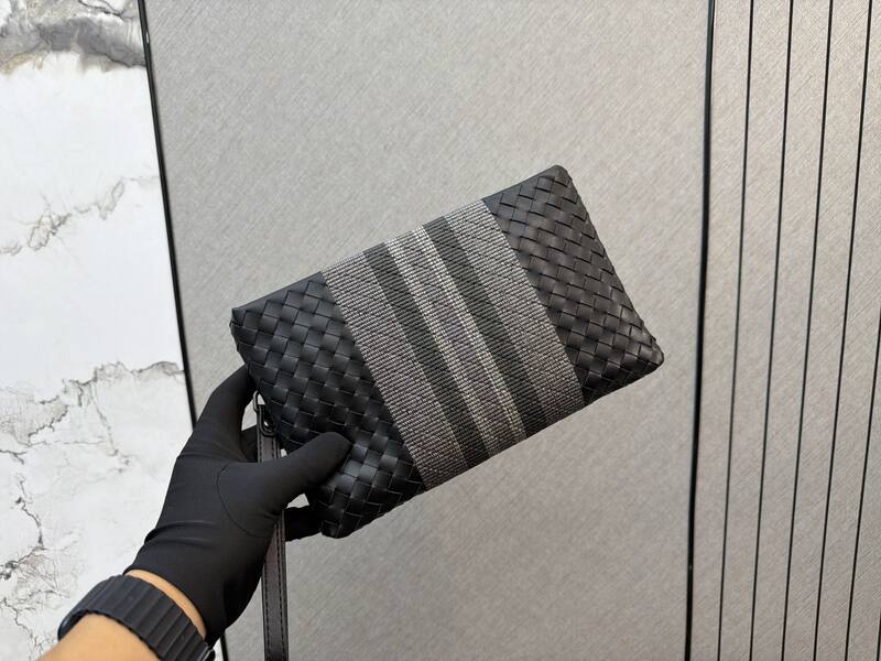Bottega Veneta Black shoulder bag — AAA Quality Replica