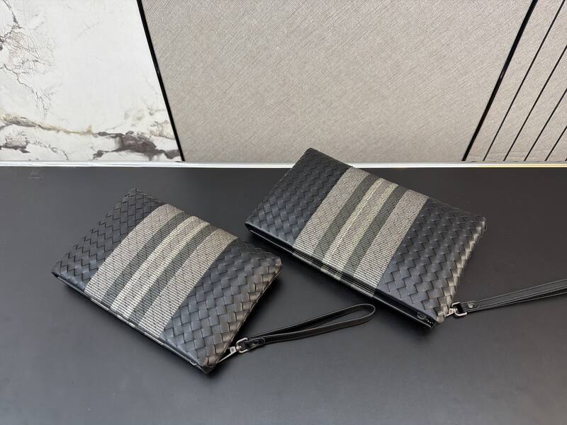 Bottega Veneta Black shoulder bag — AAA Quality Replica