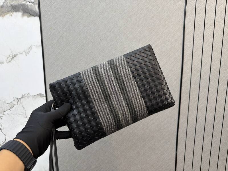 Bottega Veneta Black shoulder bag — AAA Quality Replica