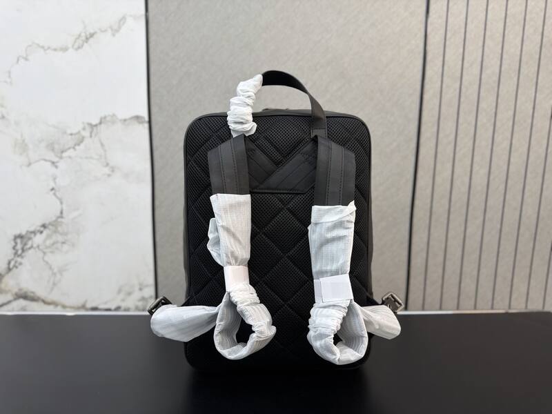 Bottega Veneta Black shoulder bag — 1:1 Replica