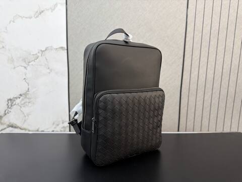 Bottega Veneta Black shoulder bag 1 1 Replica