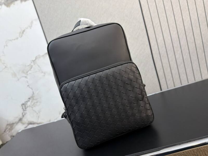 Bottega Veneta Black shoulder bag — 1:1 Replica