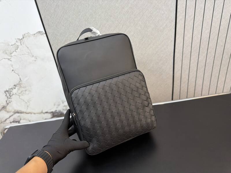 Bottega Veneta Black shoulder bag — 1:1 Replica