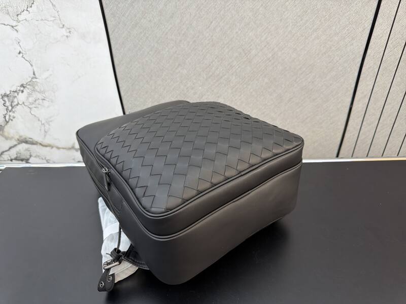 Bottega Veneta Black shoulder bag — 1:1 Replica