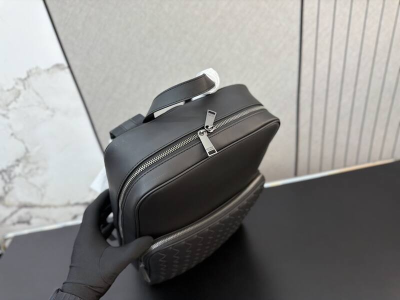 Bottega Veneta Black shoulder bag — 1:1 Replica
