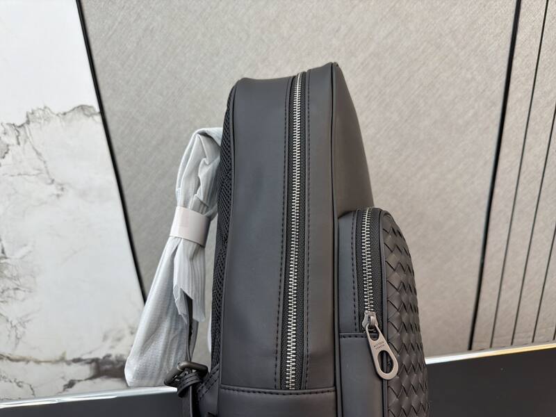 Bottega Veneta Black shoulder bag — Premium Replica