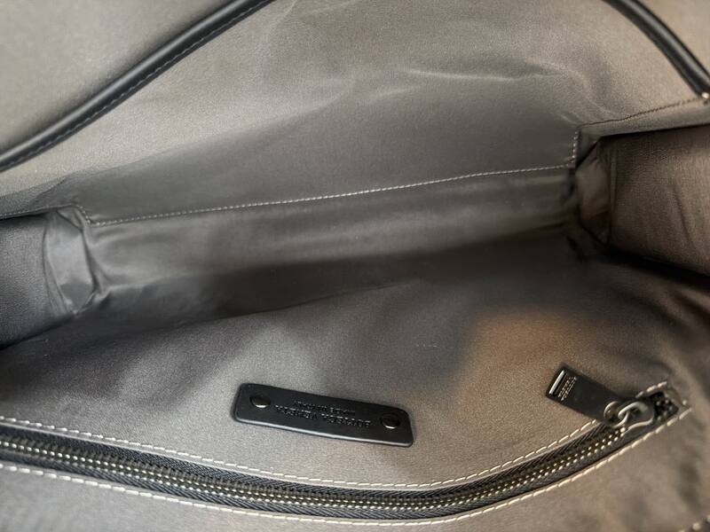 Bottega Veneta Black Intrecciato leather work — AAA Quality Replica