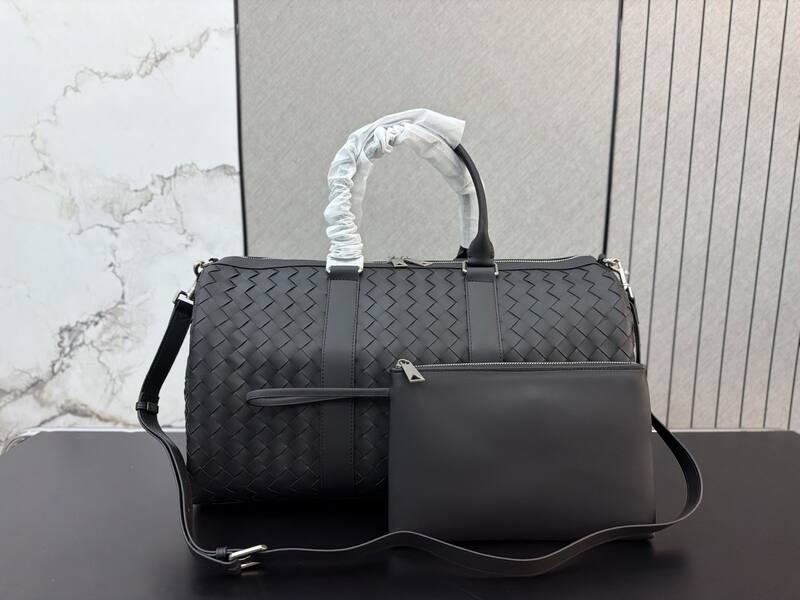 Bottega Veneta Black shoulder bag — Premium Replica