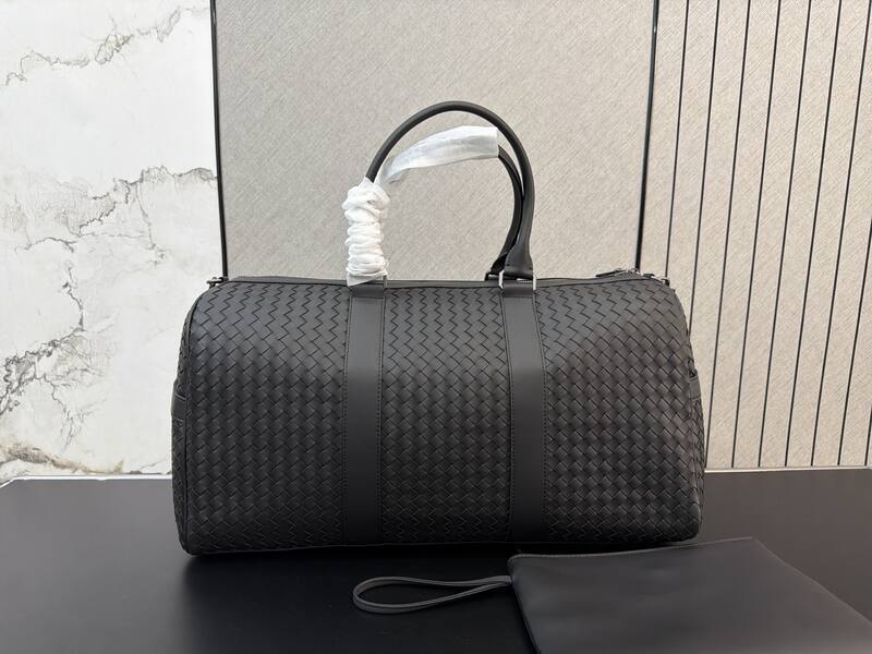 Bottega Veneta Black shoulder bag — AAA Quality Replica