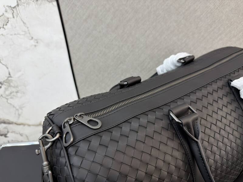 Bottega Veneta Black shoulder bag — AAA Quality Replica