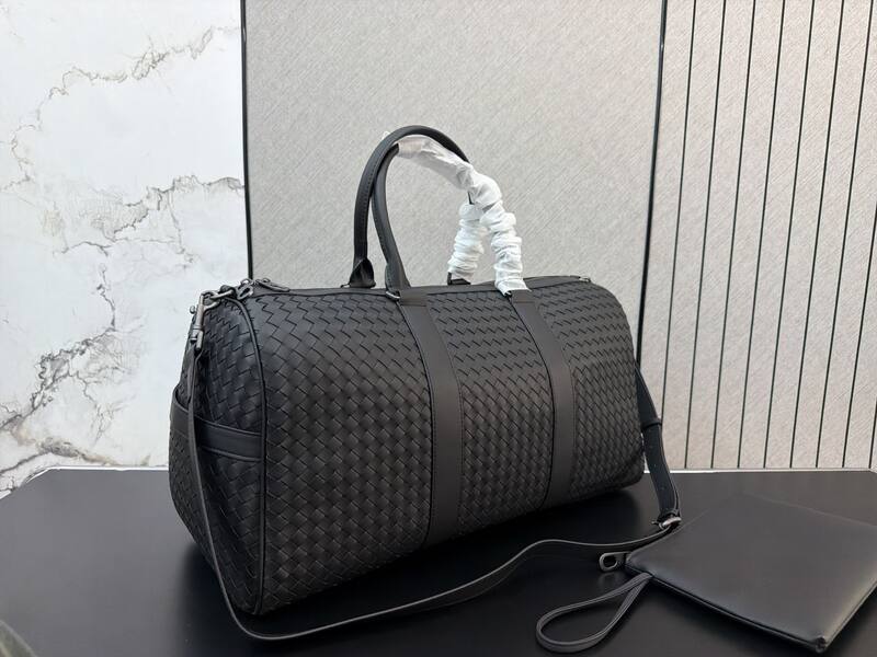 Bottega Veneta Black shoulder bag — AAA Quality Replica