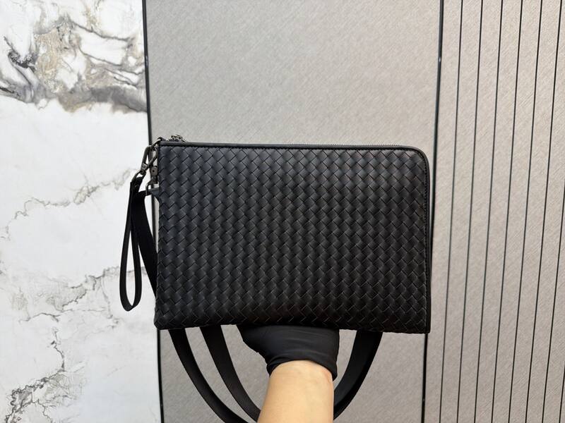 Bottega Veneta Black shoulder bag — AAA Quality Replica