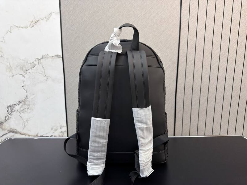 Bottega Veneta Black shoulder bag — Top Quality Replica