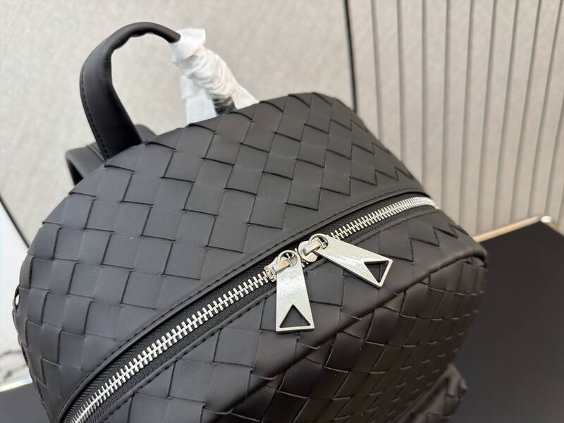 Bottega Veneta Black shoulder bag — Top Quality Replica