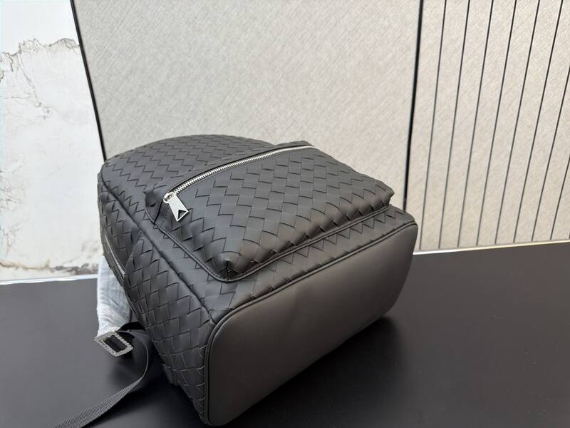 Bottega Veneta Black shoulder bag — Top Quality Replica