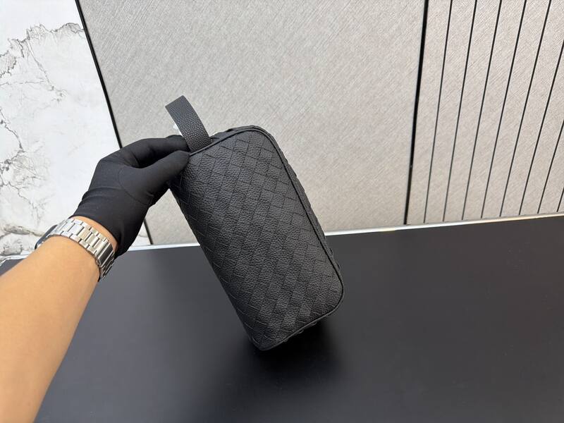 Bottega Veneta Black shoulder bag — AAA Quality Replica
