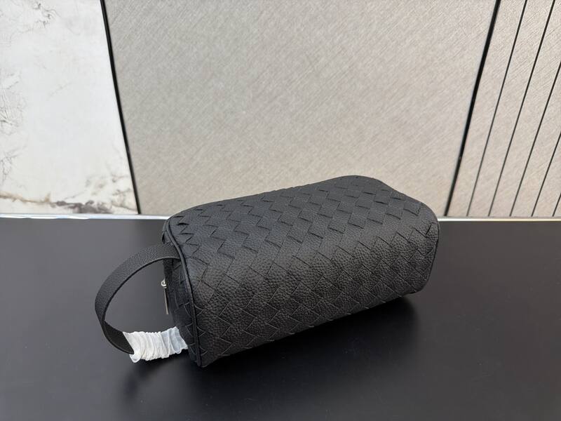 Bottega Veneta Black shoulder bag — AAA Quality Replica