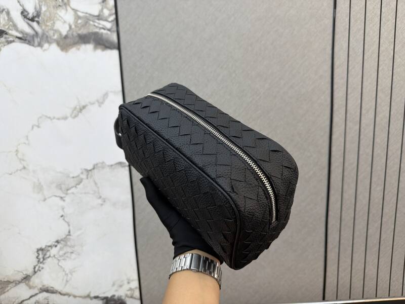 Bottega Veneta Black shoulder bag — AAA Quality Replica