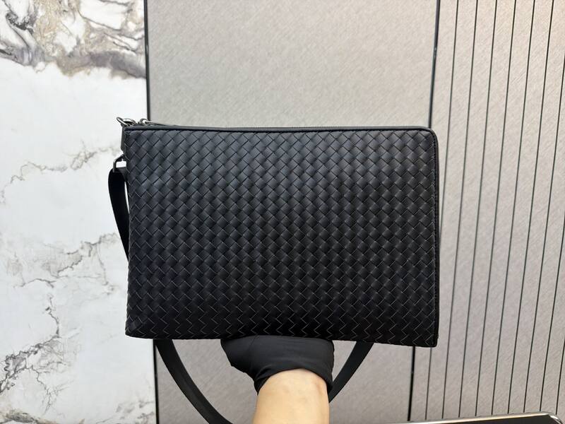 Bottega Veneta Black shoulder bag — AAA Quality Replica