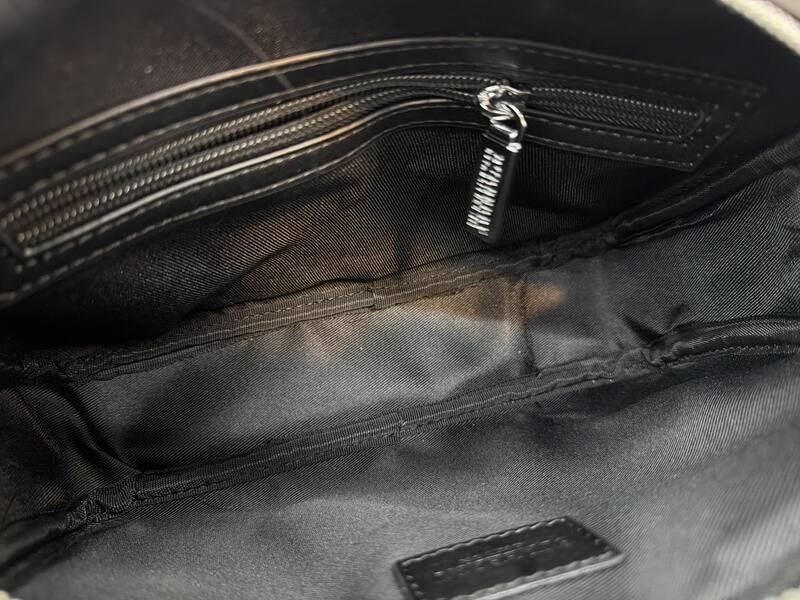 Burberry Black shoulder bag — Premium Replica