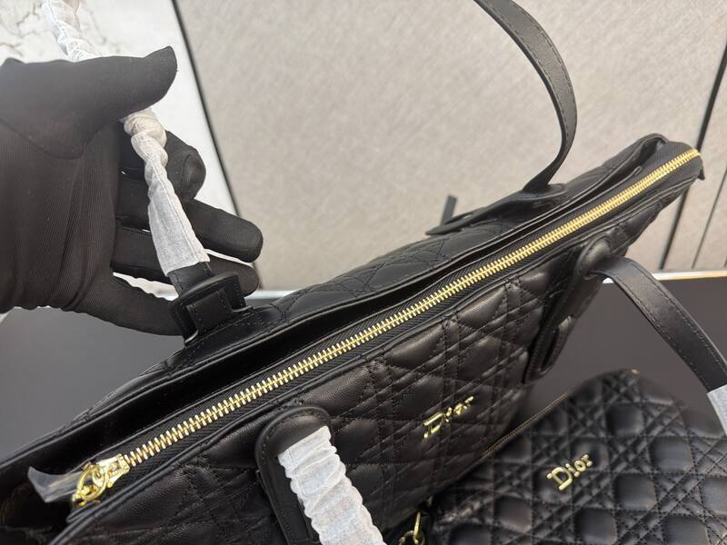 Dior Black Cannage tote — Premium Replica
