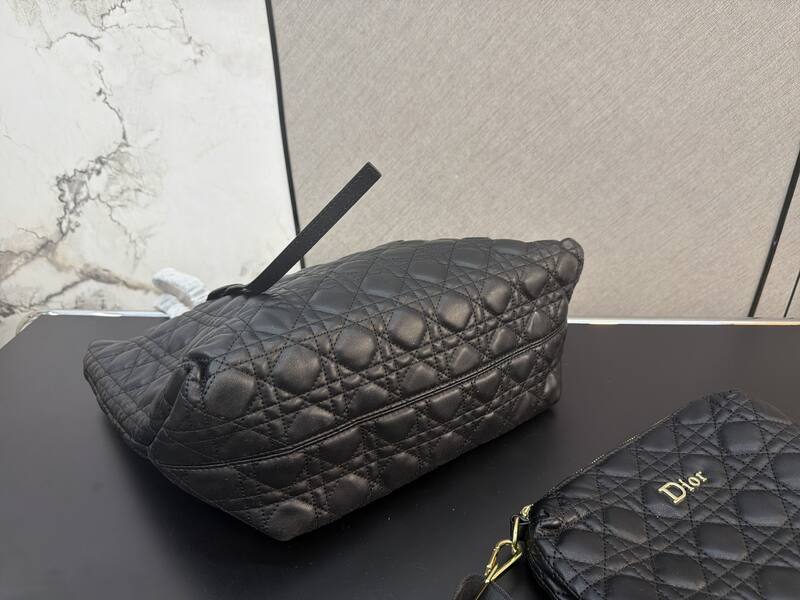 Dior Black Cannage tote — Premium Replica